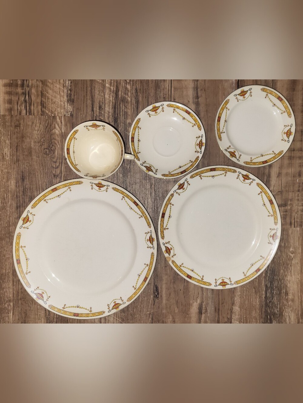Vintage 1920/30s Bridgwood England "Coronation Surrey" Pattern China